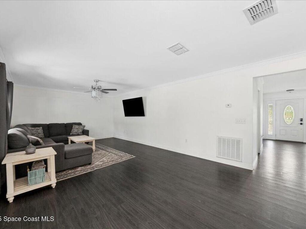 6735 Grissom Parkway, Cocoa, FL 32927