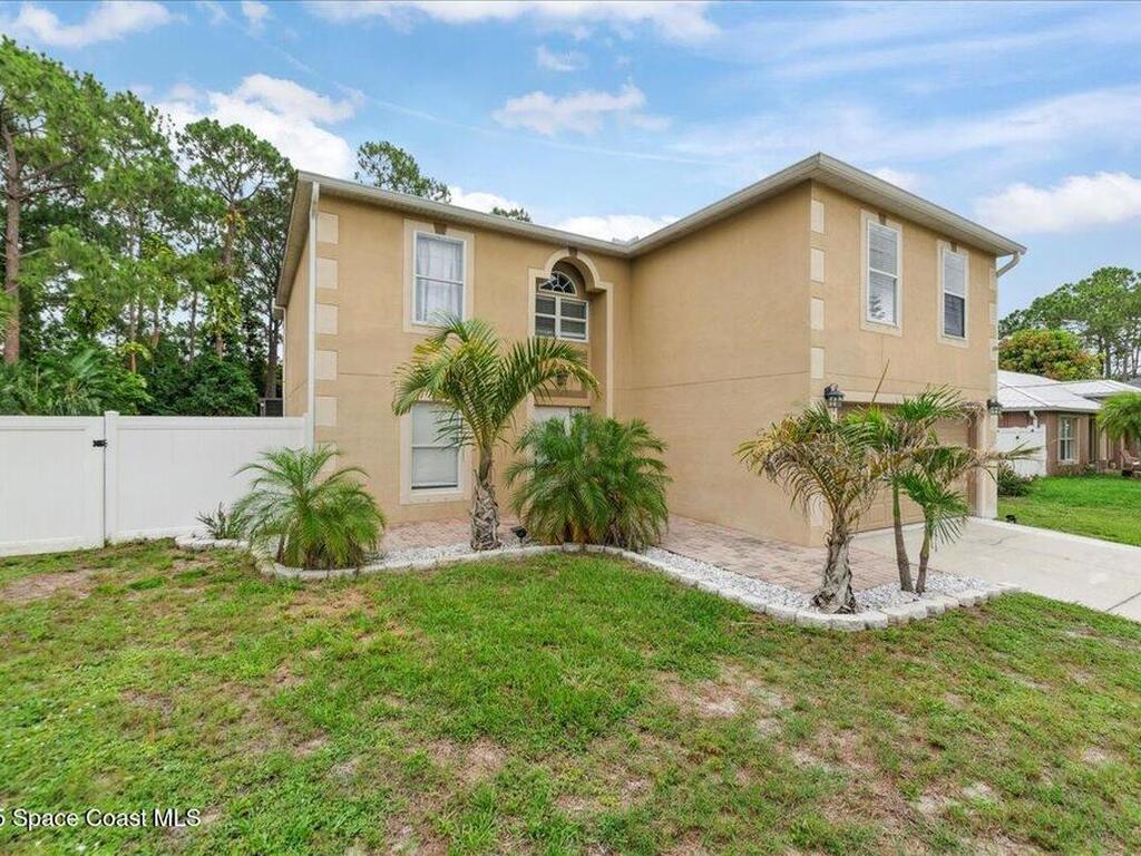 6735 Grissom Parkway, Cocoa, FL 32927