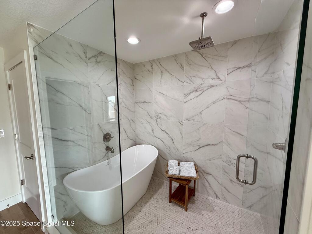 57 Riverview Lane, Cocoa Beach, FL 32931