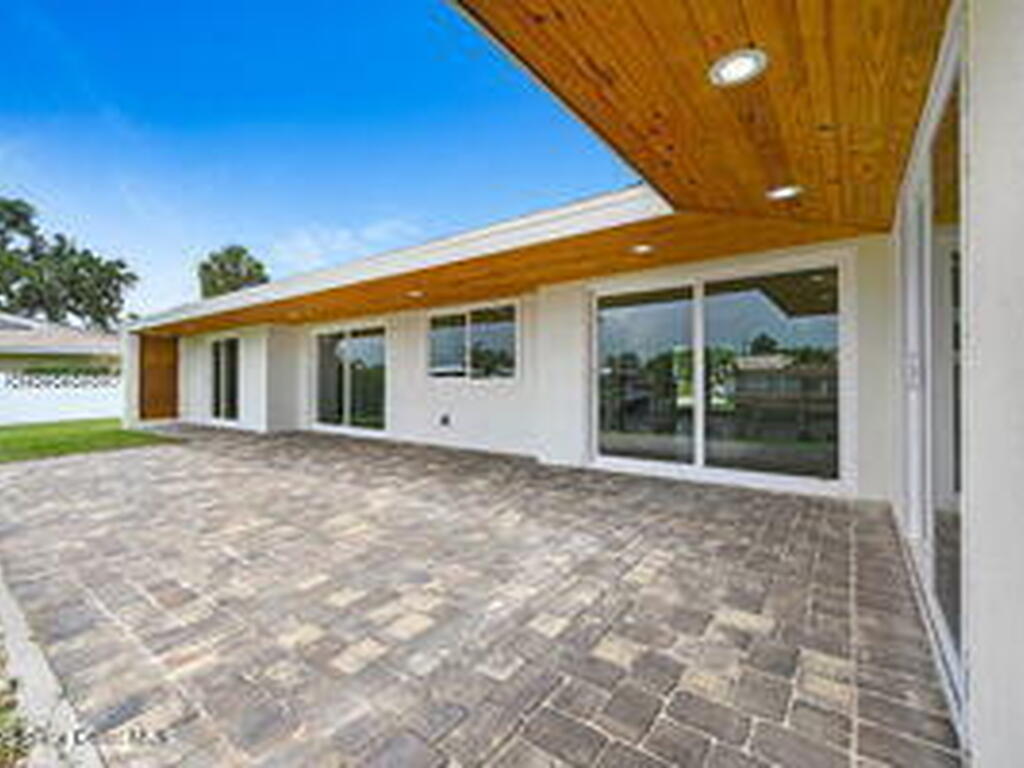 57 Riverview Lane, Cocoa Beach, FL 32931