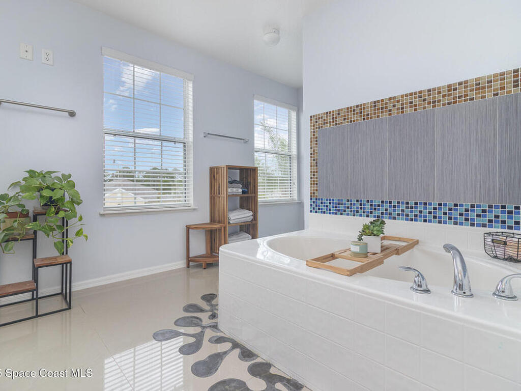 2039 Snapdragon Drive, Palm Bay, FL 32907