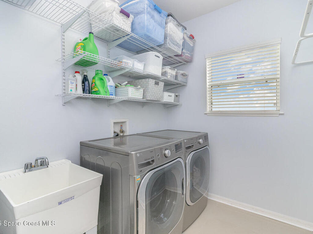 2039 Snapdragon Drive, Palm Bay, FL 32907