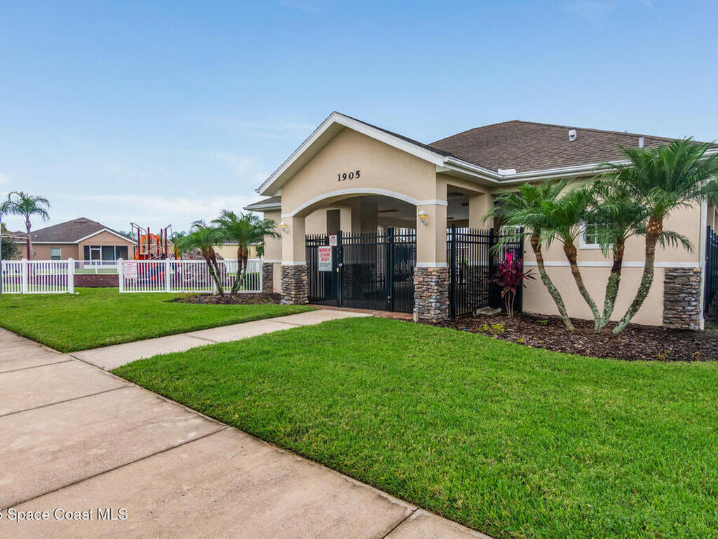 2039 Snapdragon Drive, Palm Bay, FL 32907