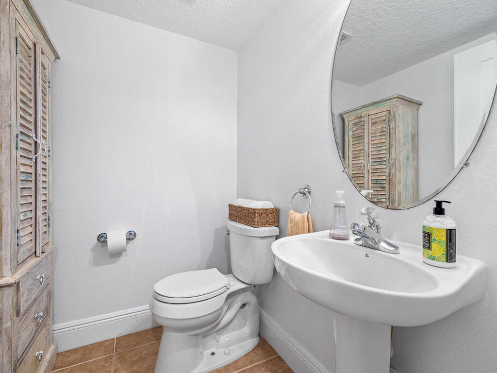 2085 Highway A1a Highway, Indian Harbour Beach, FL 32937