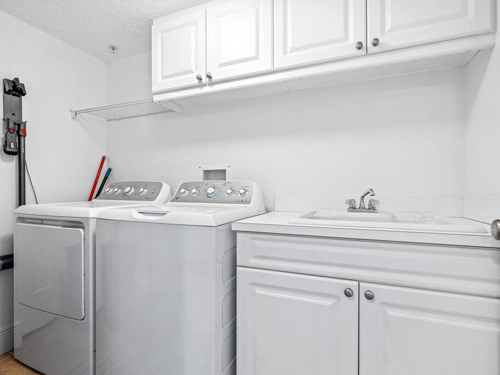 2085 Highway A1a Highway, Indian Harbour Beach, FL 32937