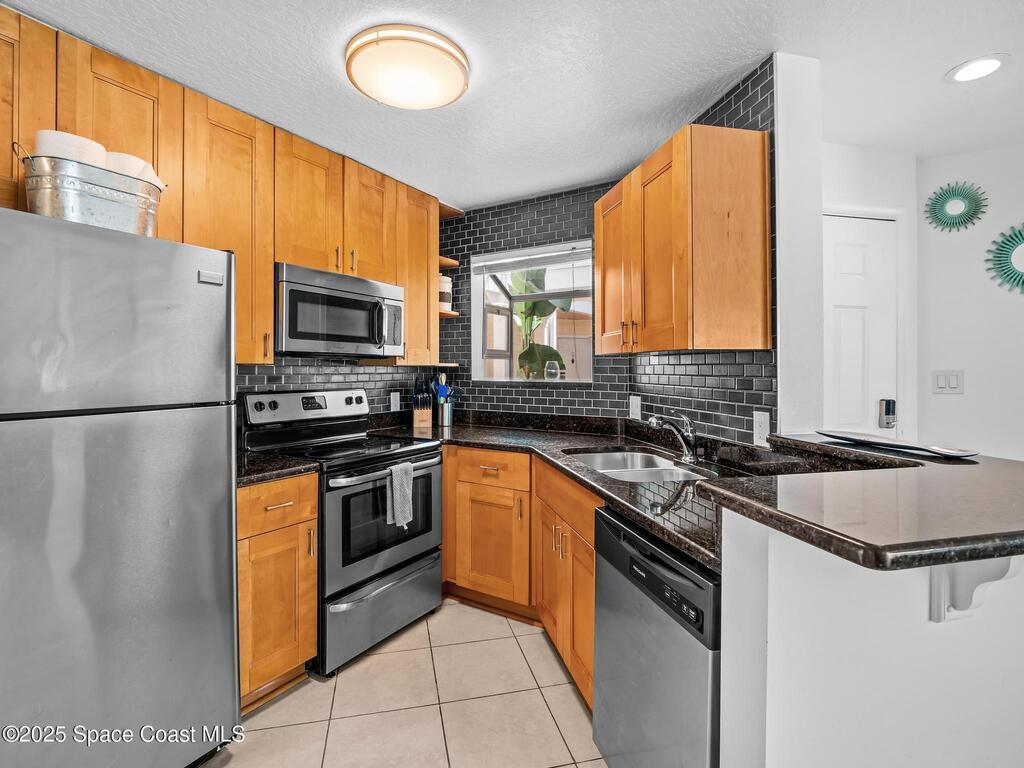 650 Island Club Court, Indialantic, FL 32903