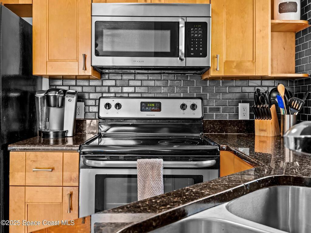 650 Island Club Court, Indialantic, FL 32903