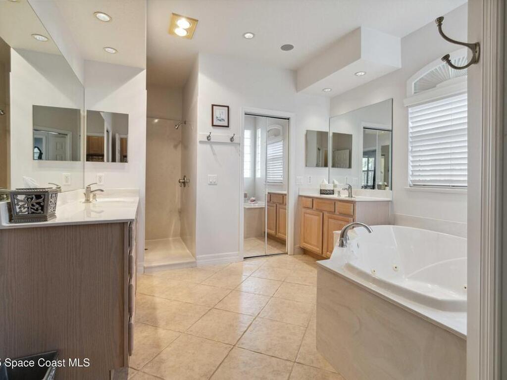 618 Manatee Bay Drive, Cape Canaveral, FL 32920