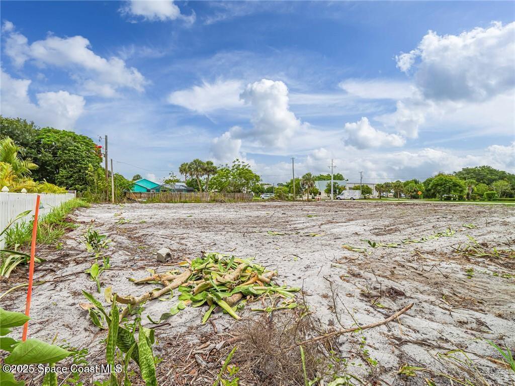 445 Old Dixie Highway, Vero Beach, FL 32962