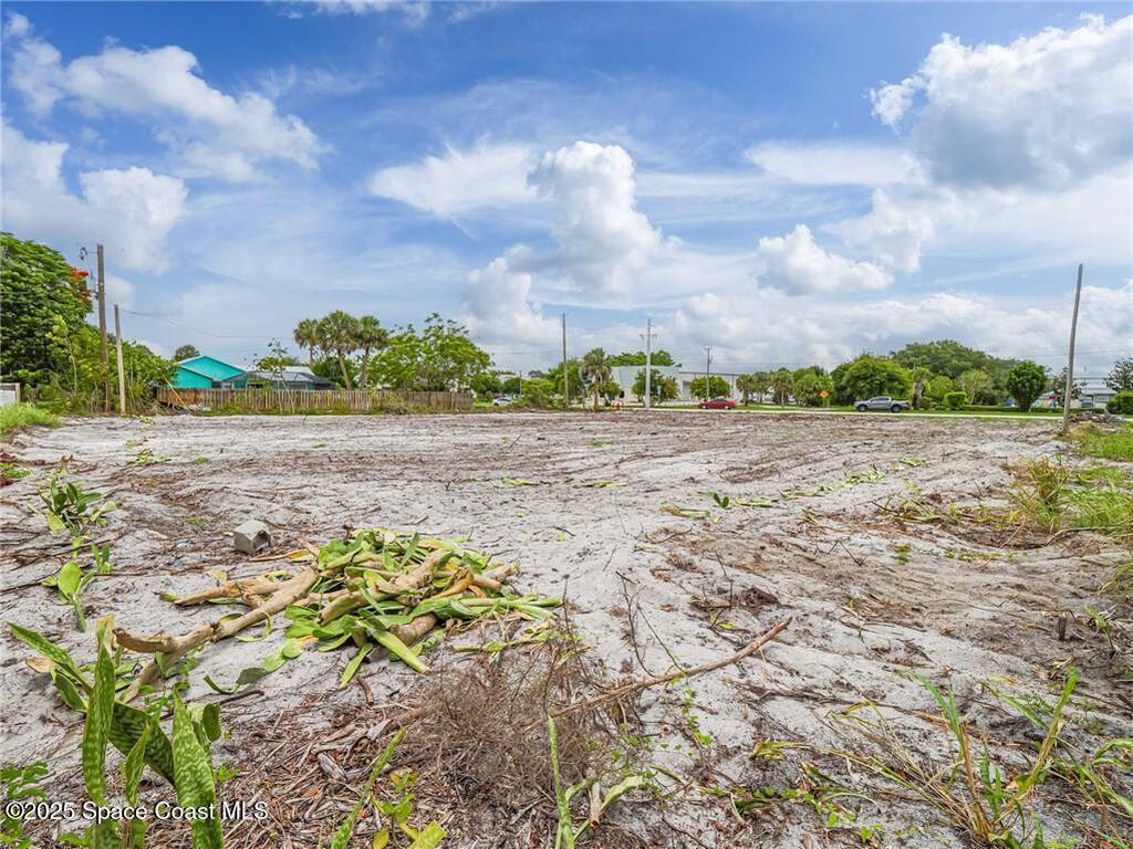 445 Old Dixie Highway, Vero Beach, FL 32962