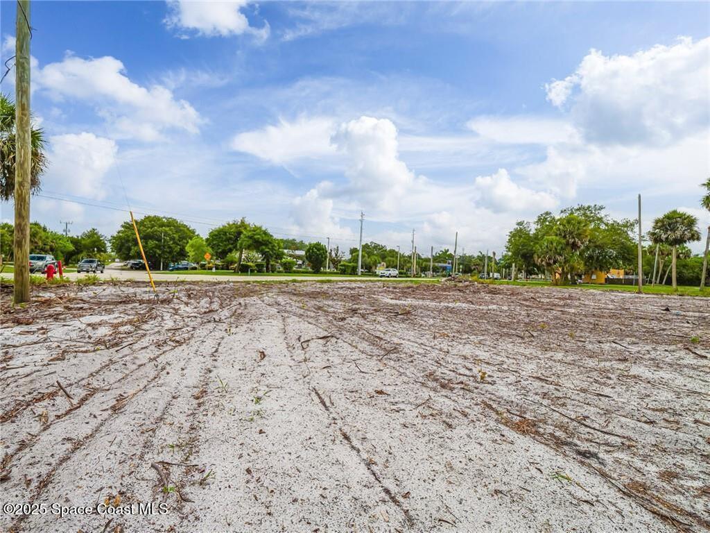 445 Old Dixie Highway, Vero Beach, FL 32962