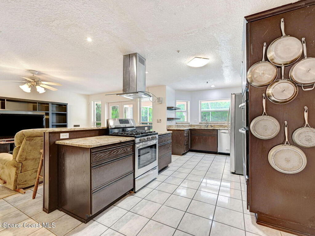 2575 Cox Road, Cocoa, FL 32926