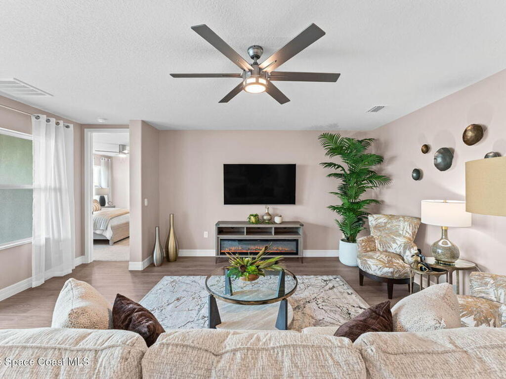 215 First Light Circle, Cocoa, FL 32922