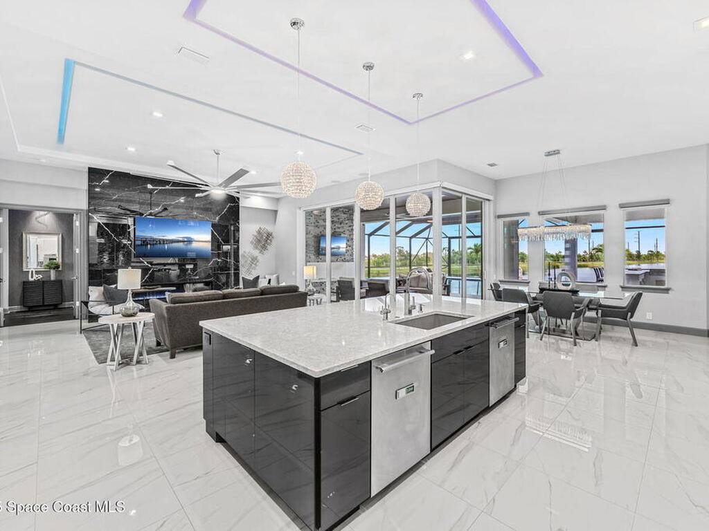 3768 Lake Adelaide Place, Rockledge, FL 32955