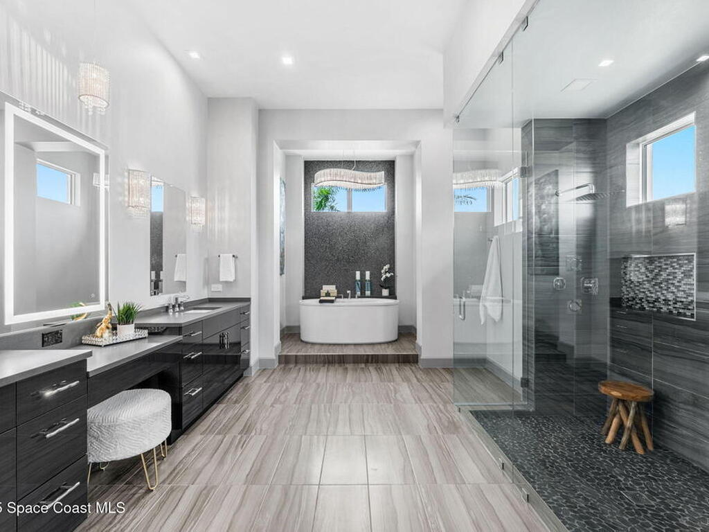 3768 Lake Adelaide Place, Rockledge, FL 32955