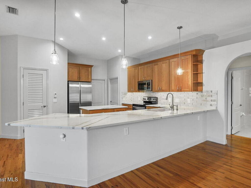 5077 Templeton Place, Suntree, FL 32955