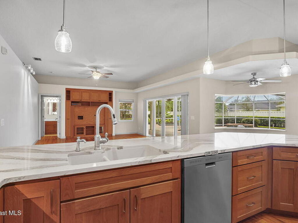 5077 Templeton Place, Suntree, FL 32955