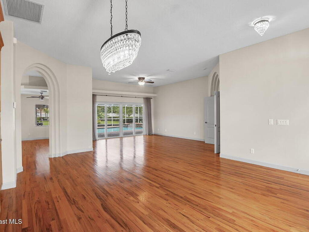 5077 Templeton Place, Suntree, FL 32955