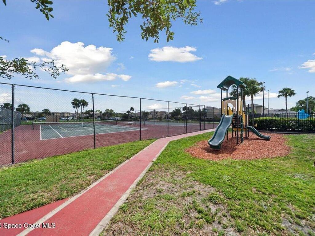 1020 Abada Court, Palm Bay, FL 32905