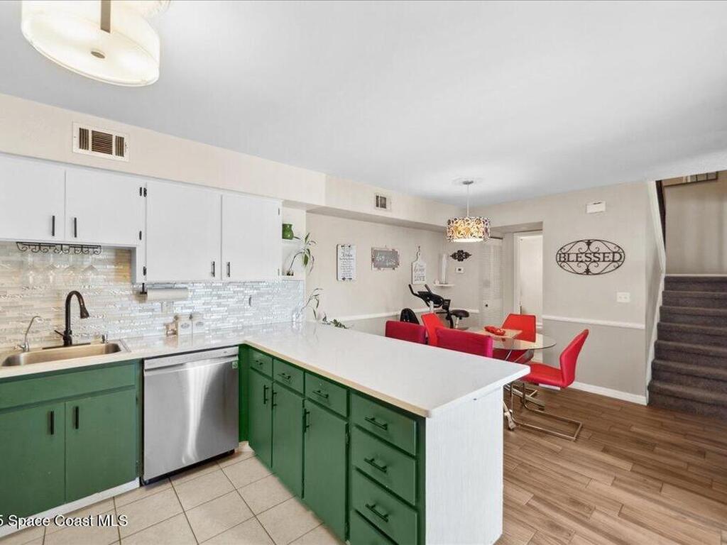 1020 Abada Court, Palm Bay, FL 32905