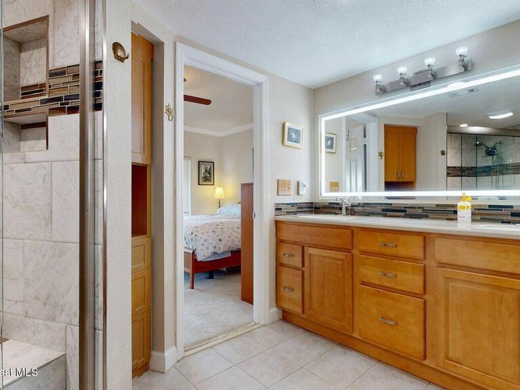 905 N Harbor City Boulevard, Melbourne, FL 32935