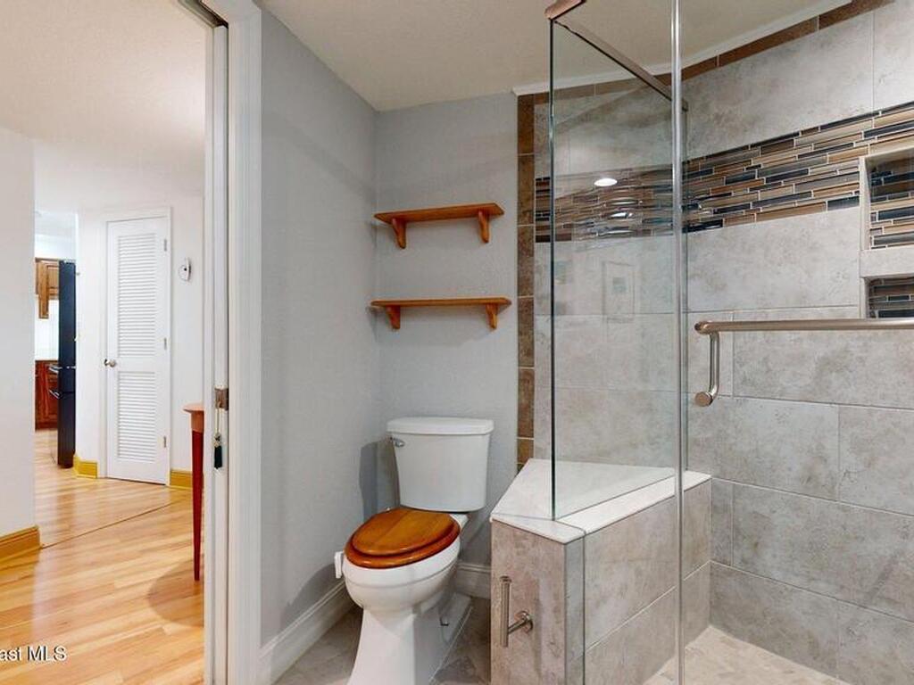 905 N Harbor City Boulevard, Melbourne, FL 32935