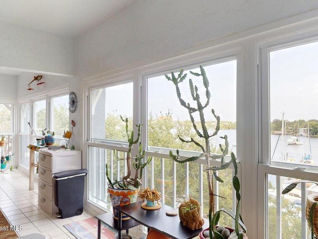 905 N Harbor City Boulevard, Melbourne, FL 32935