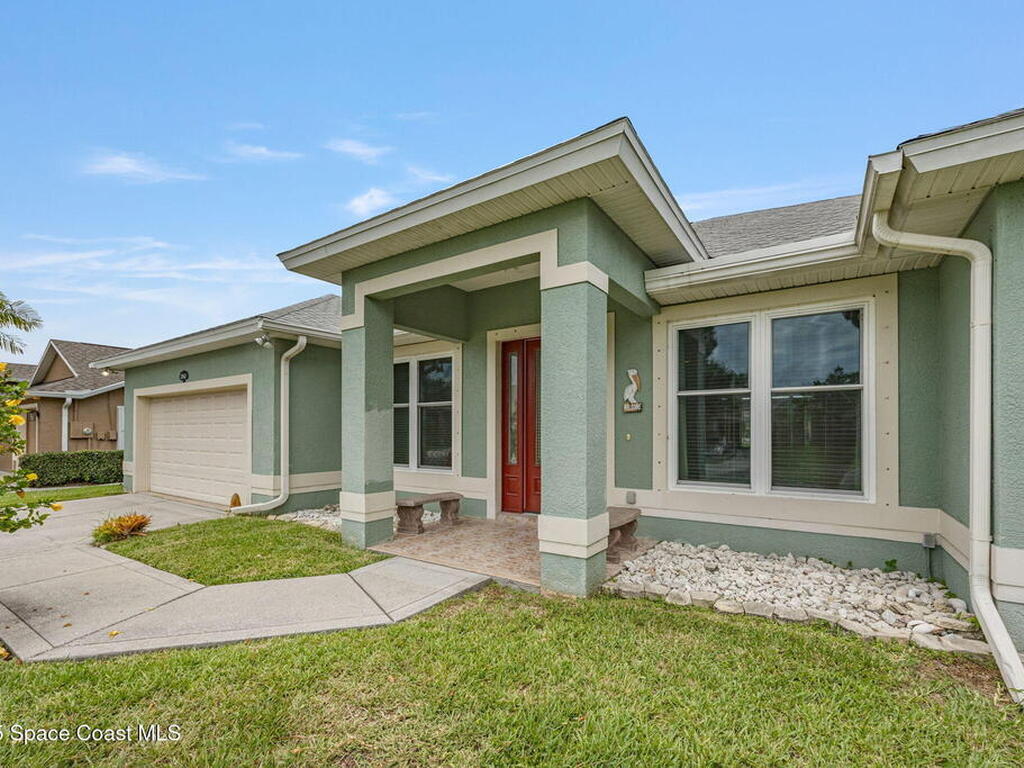 2542 Woodfield Circle, Melbourne, FL 32904