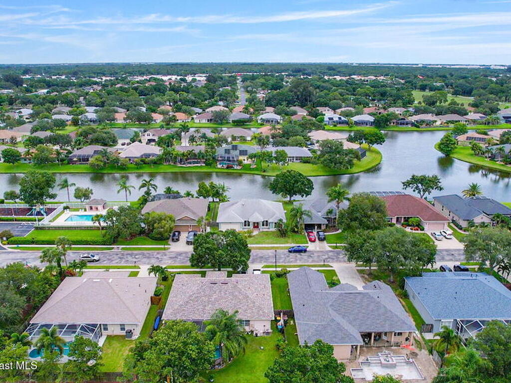 2542 Woodfield Circle, Melbourne, FL 32904