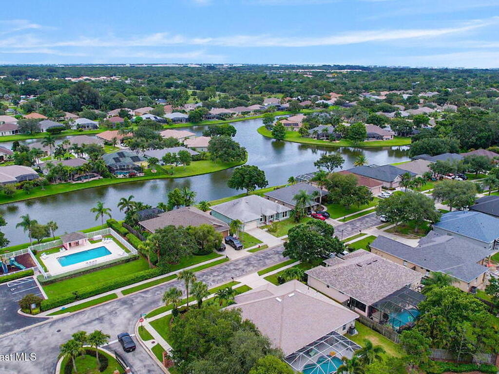 2542 Woodfield Circle, Melbourne, FL 32904