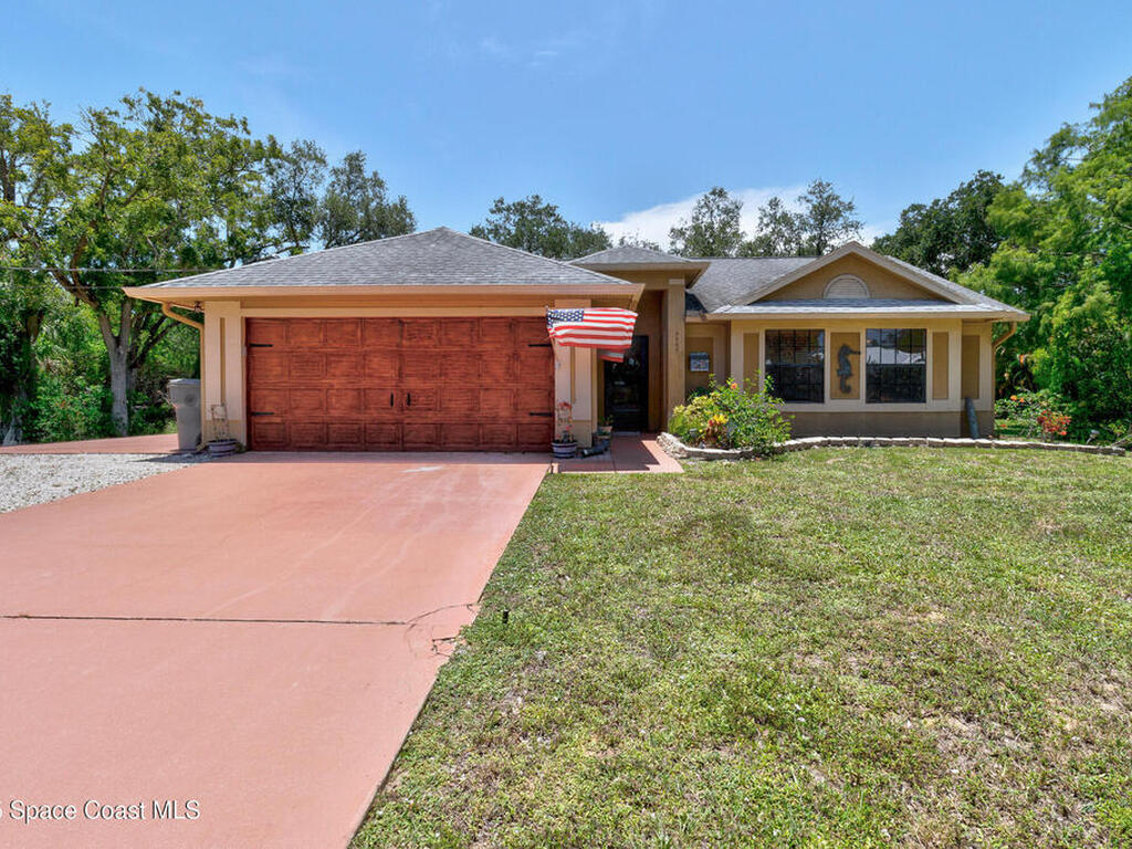 5505 95th Street, Sebastian, FL 32958