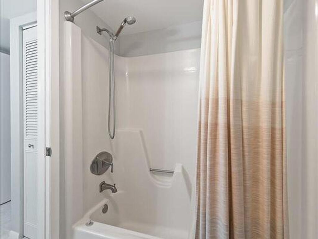 2012 Dan Court, Palm Bay, FL 32905