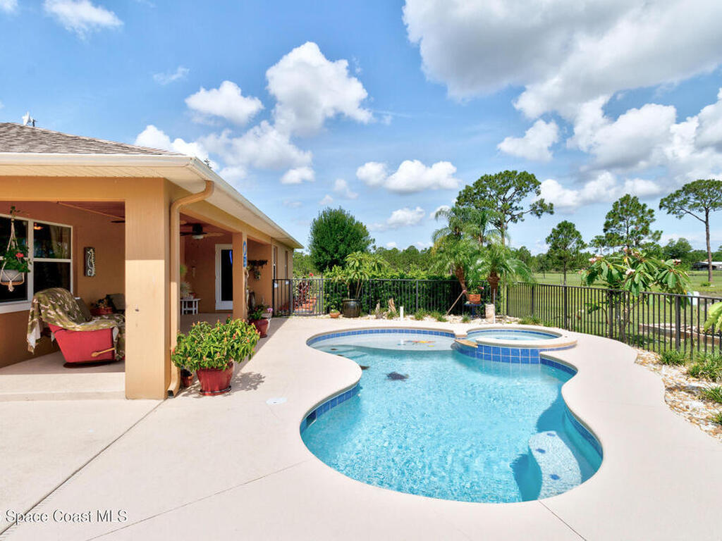 13280 81st Street, Fellsmere, FL 32948