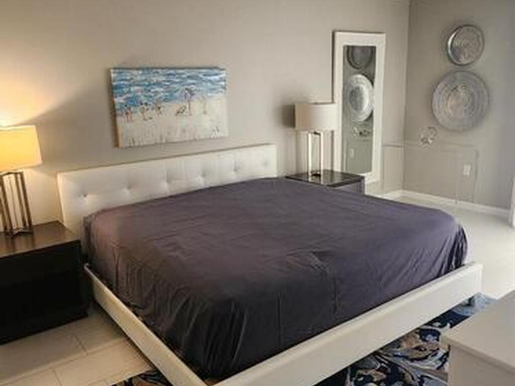 2880 S Atlantic Avenue, Cocoa Beach, FL 32931