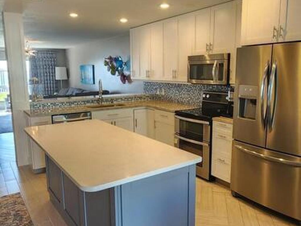 2880 S Atlantic Avenue, Cocoa Beach, FL 32931