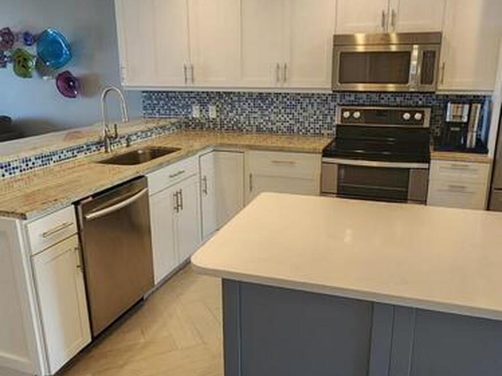 2880 S Atlantic Avenue, Cocoa Beach, FL 32931