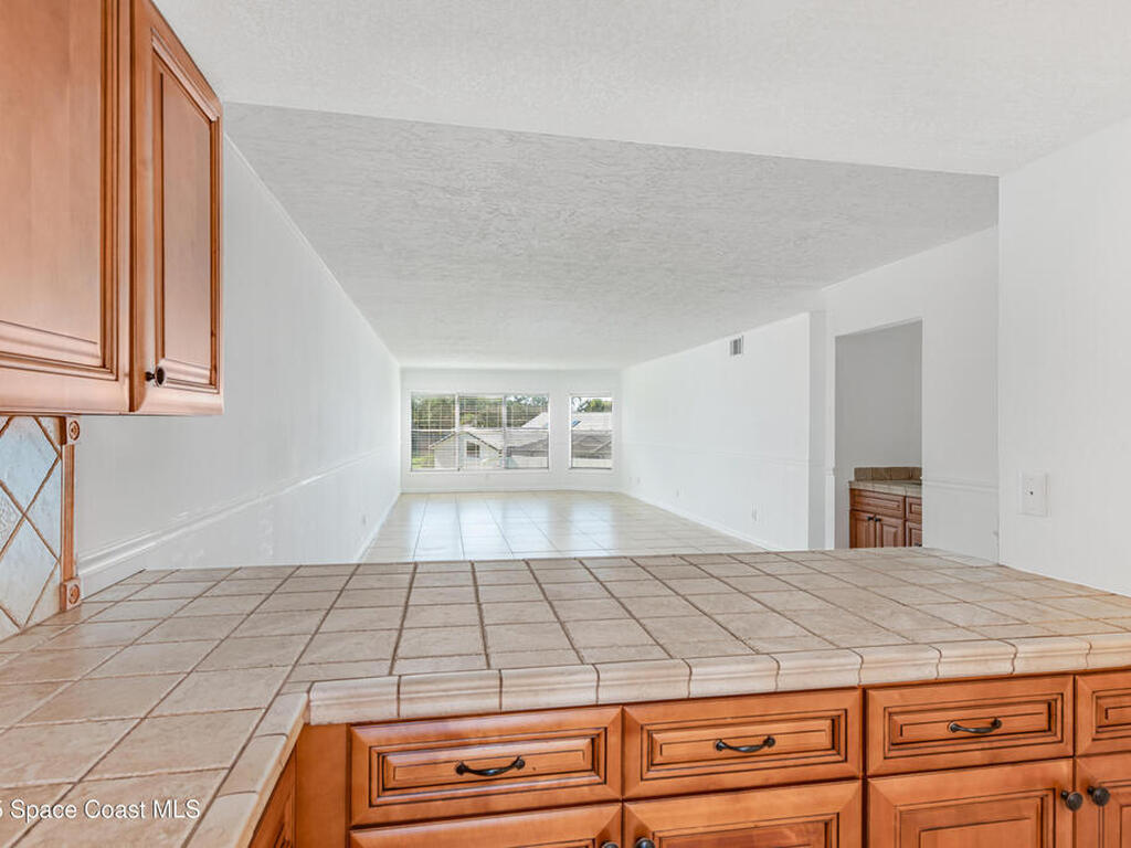 315 Tangle Run Boulevard, Suntree, FL 32940