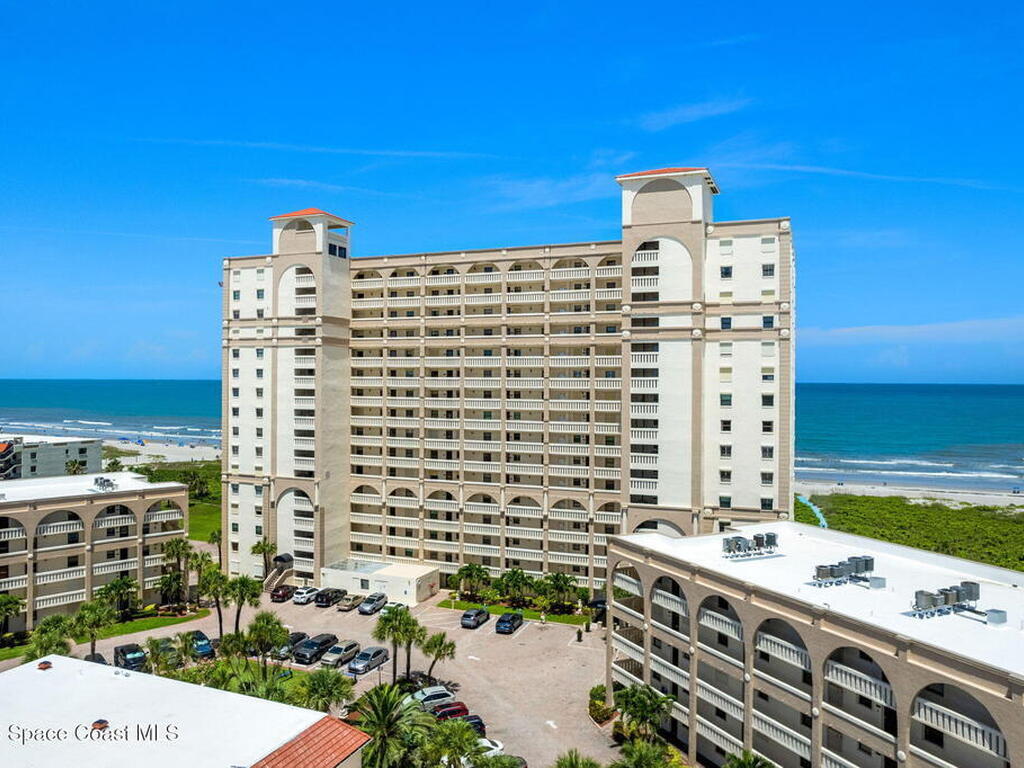 830 N Atlantic Avenue, Cocoa Beach, FL 32931