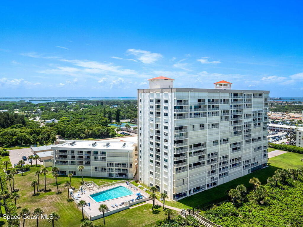 830 N Atlantic Avenue, Cocoa Beach, FL 32931