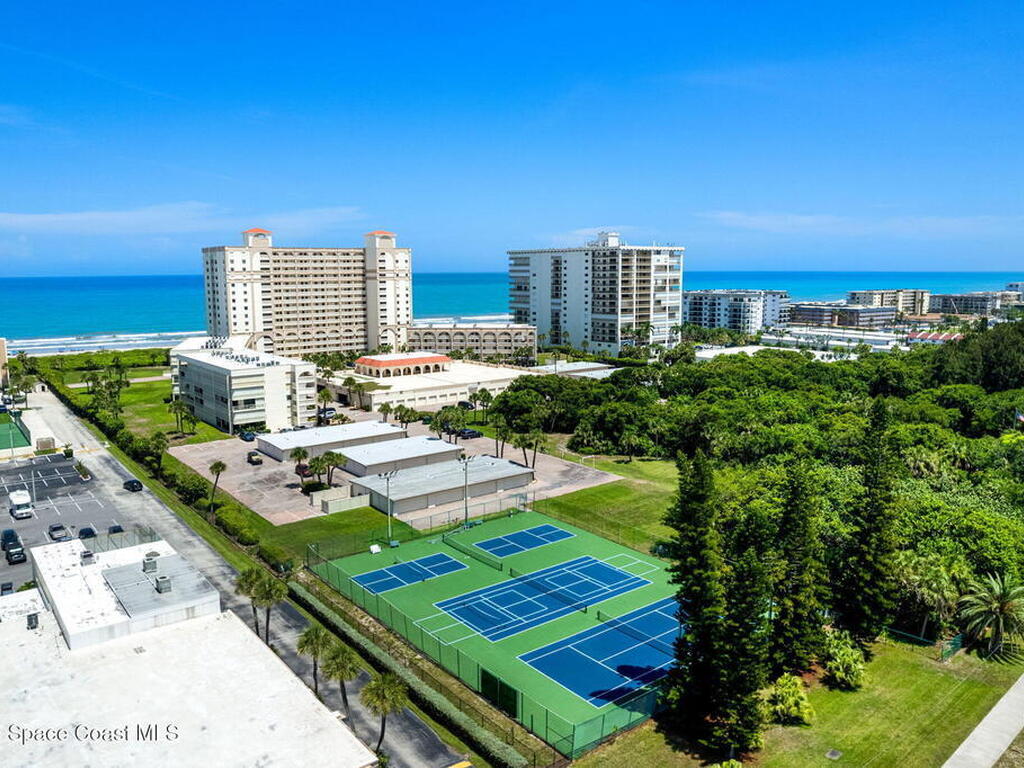 830 N Atlantic Avenue, Cocoa Beach, FL 32931