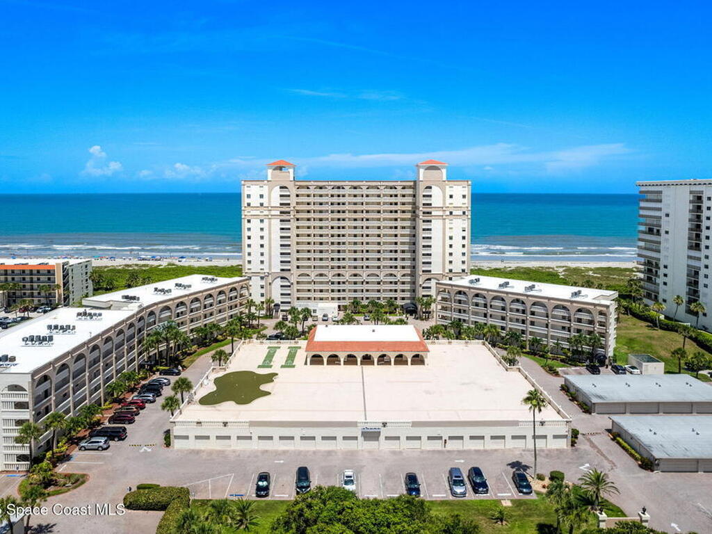 830 N Atlantic Avenue, Cocoa Beach, FL 32931