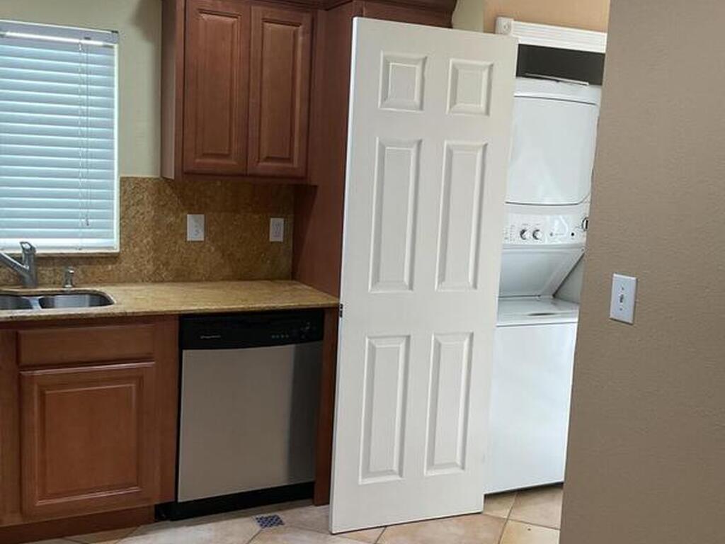 1004 Ashley Avenue, Indian Harbour Beach, FL 32937