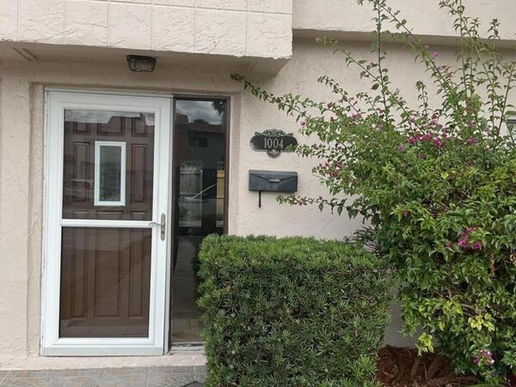 1004 Ashley Avenue, Indian Harbour Beach, FL 32937