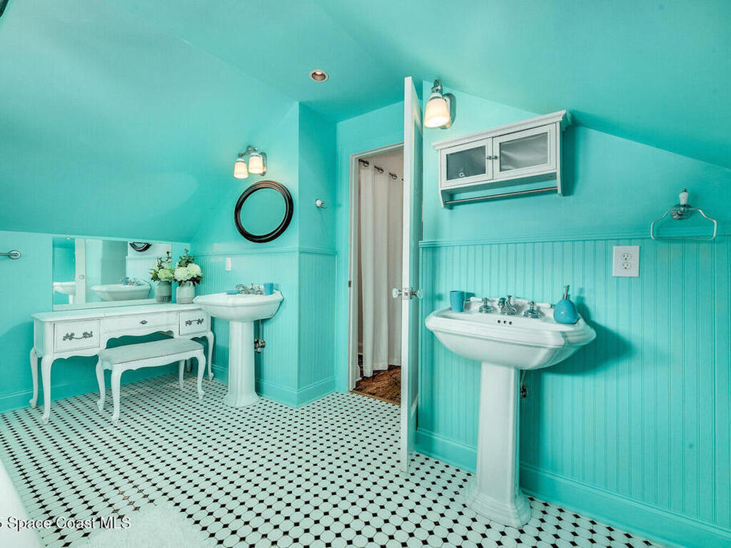 1296 Highland Avenue, Melbourne, FL 32935