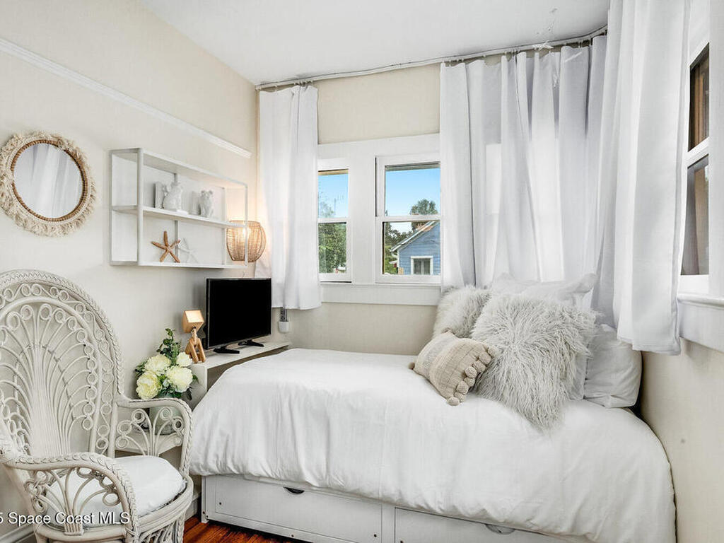 1296 Highland Avenue, Melbourne, FL 32935