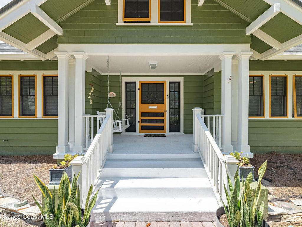 1296 Highland Avenue, Melbourne, FL 32935