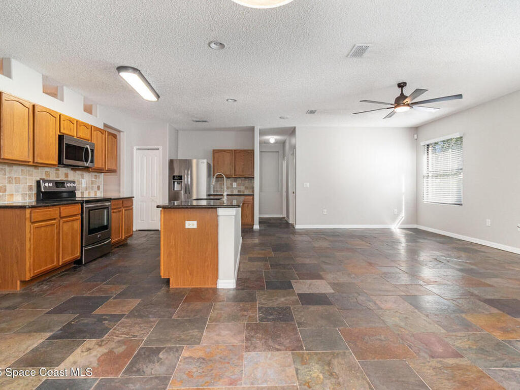 2831 Village Pine Terrace, Orlando, FL 32833