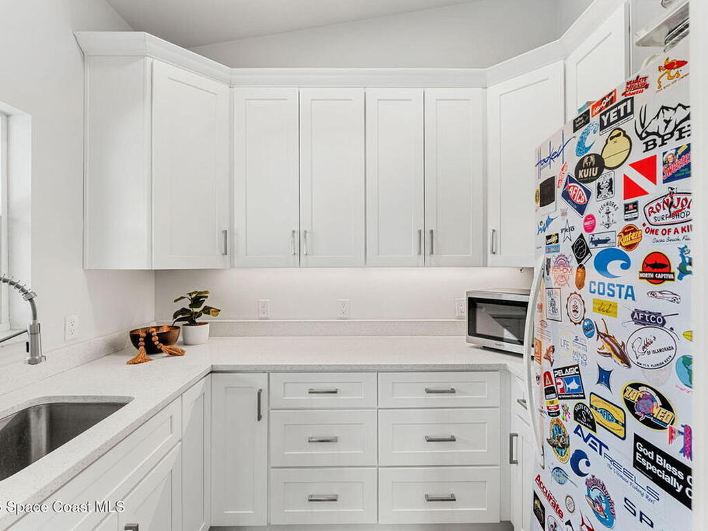 29 Azalea Drive, Cocoa Beach, FL 32931