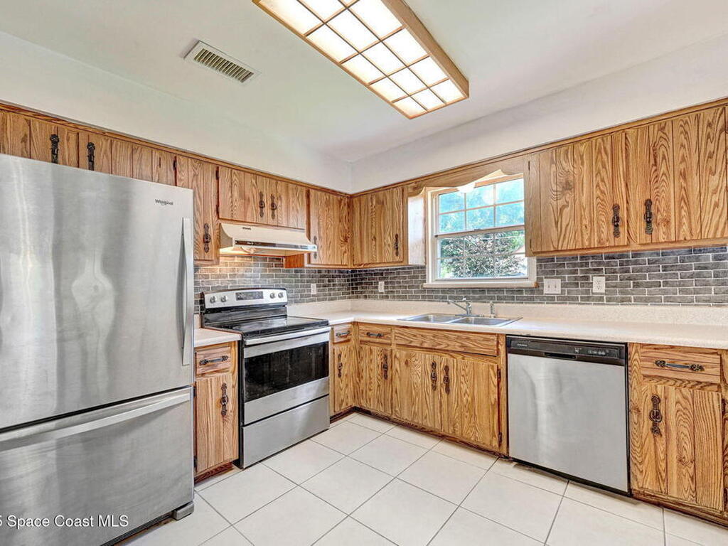 1081 Sunswept Road, Palm Bay, FL 32905