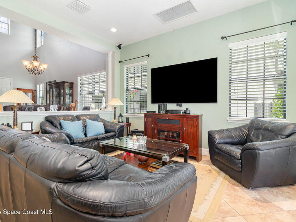 8162 Prestbury Drive, Orlando, FL 32832